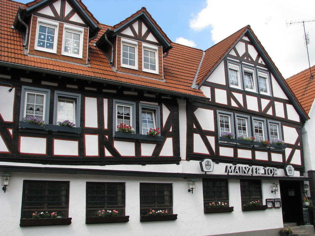 Restaurant / Pension Mainzer Tor Alsfeld Extérieur photo